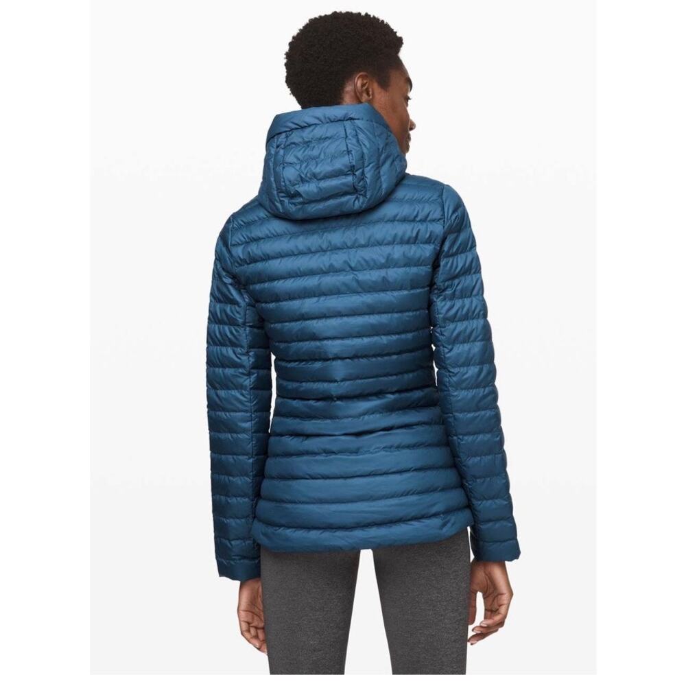 Lululemon Pack It Down Jacket Code Blue Women's Size 10